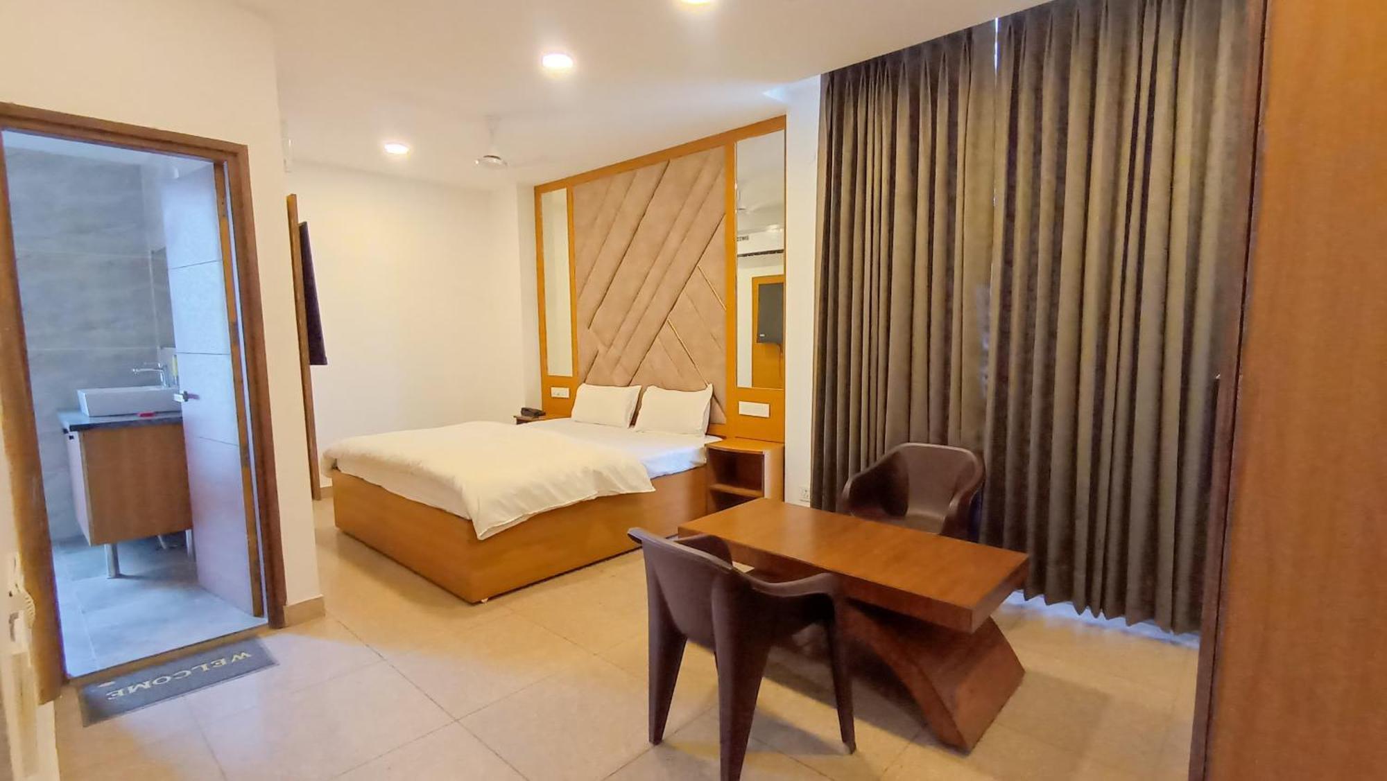 Hotel Lake View จัณฑีครห์ ห้อง รูปภาพ